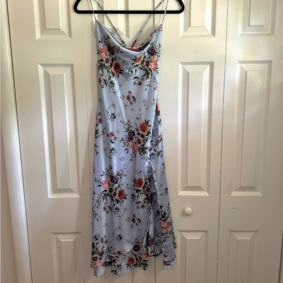 ASTR The Label Gaia Floral Midi Dress in Blue Rust Floral - Picture 3 of 7